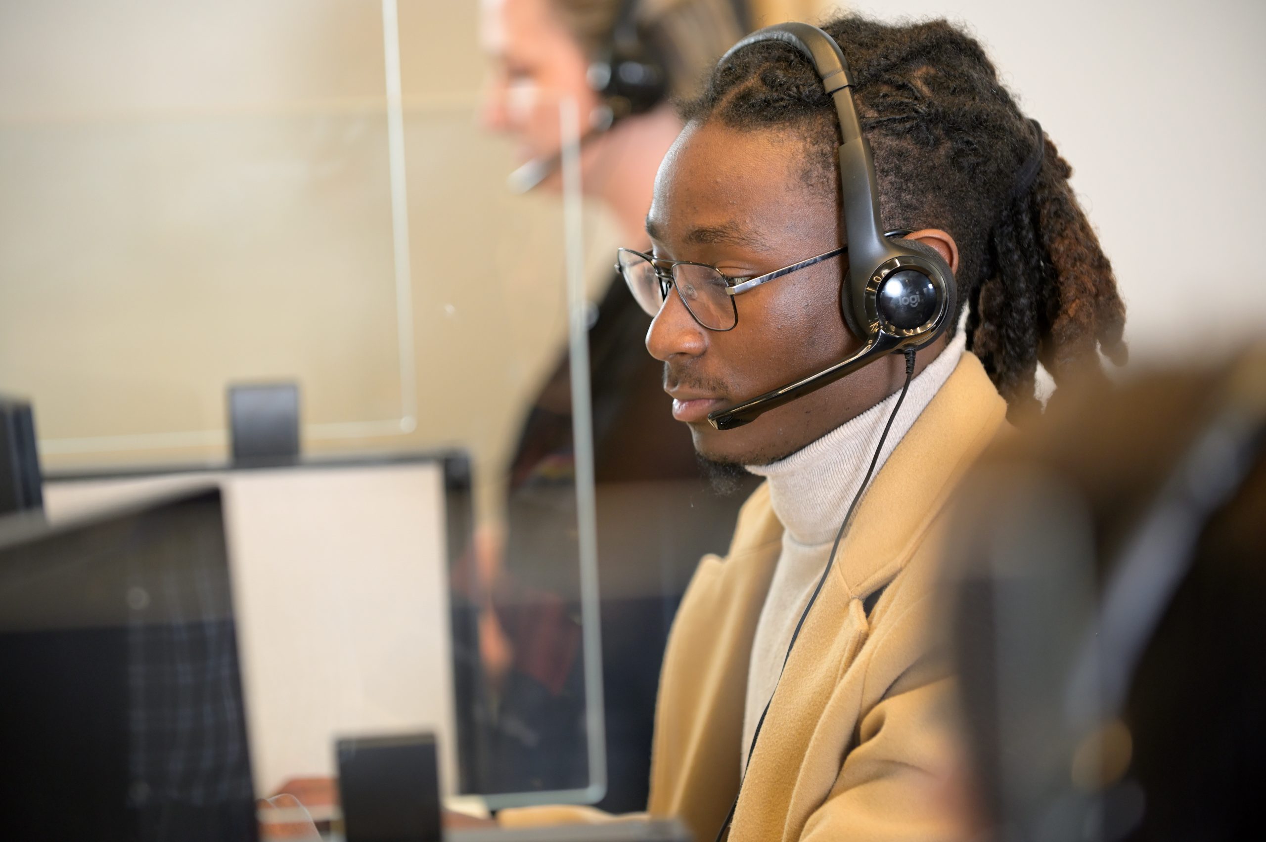Man working in call center